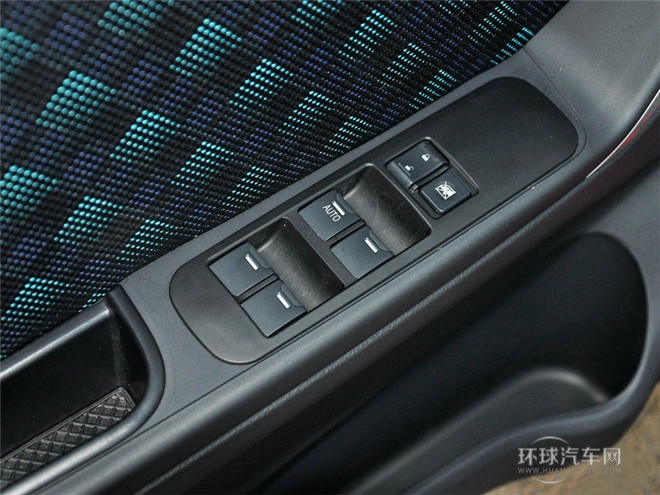 2015款 三廂 1.4L 手動暢想型