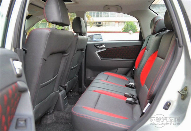 2015款 三廂 1.4L 手動(dòng)夢(mèng)想型