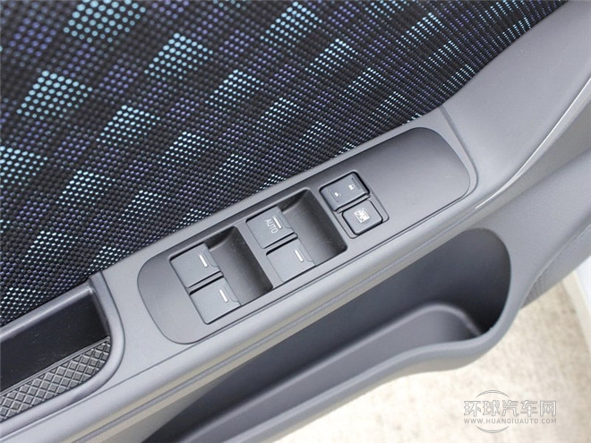 2015款 三廂 1.4L 手動幸福型