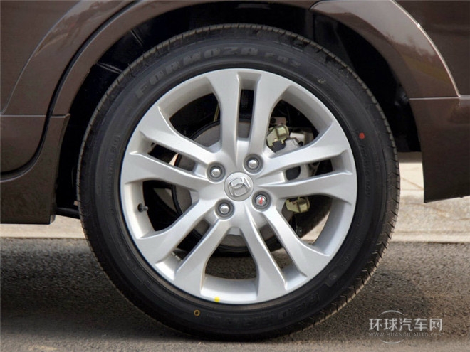 2015款 三廂 1.5L 自動理想型