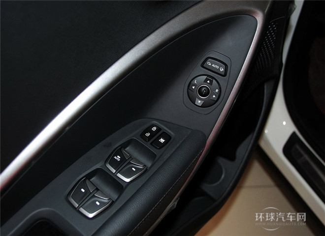 2015款 2.4L 手動兩驅舒適型