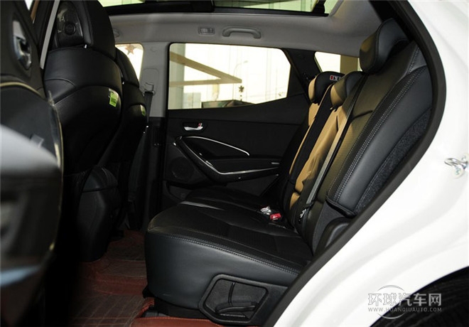 2015款 2.4L 手動兩驅(qū)舒適型