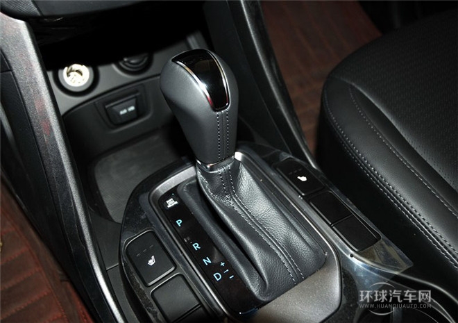 2015款 2.4L 手動兩驅(qū)舒適型