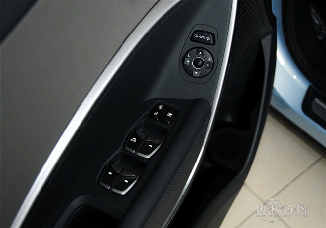 2015款 2.4L 自動四驅智能型