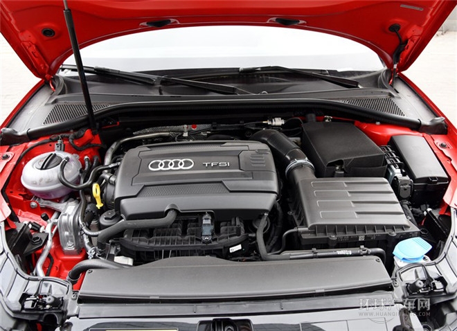 2015款 Limousine 45 TFSI S line 豪華型