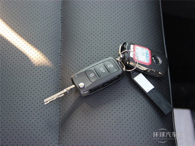 2015款 1.8TSI 手動兩驅限量版