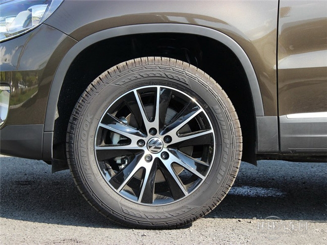 2015款 1.8TSI 手動(dòng)兩驅(qū)限量版