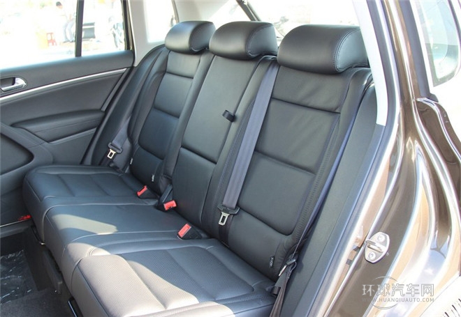 2015款 1.8TSI 手動兩驅限量版