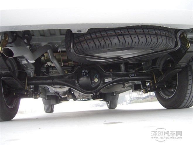 2015款 1.0L舒適型G10