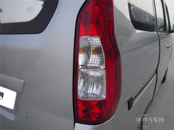 2015款 1.0L舒適型G10