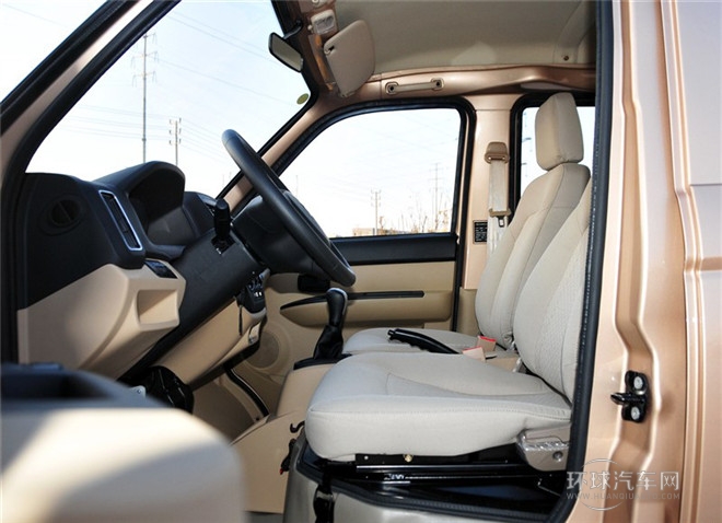 2015款 1.0L標(biāo)準(zhǔn)型LJ465Q