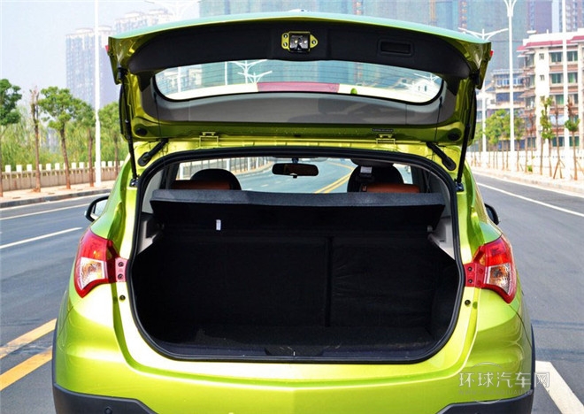 2015款 1.6L 手動智樂型