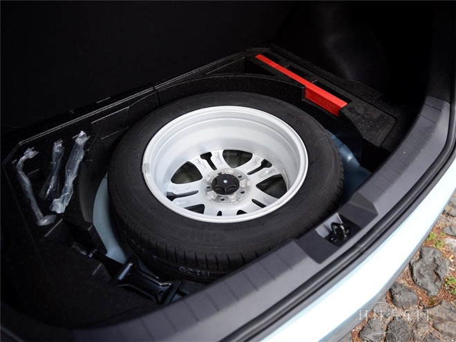 2015款 1.6L 手動智尊型