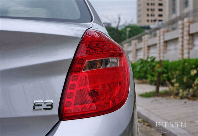 2015款 1.5L 手動趣尚版