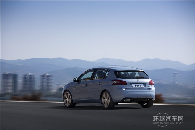 東風(fēng)標(biāo)致308S美圖