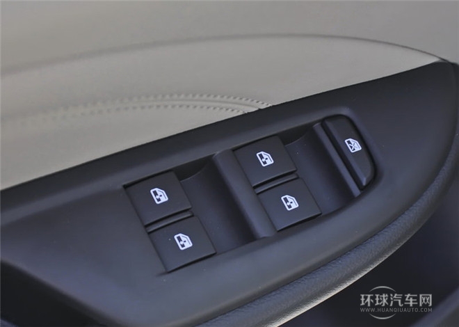 2015款 15N 手動進取型