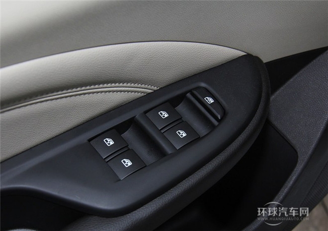 2015款 15N 自動進取型