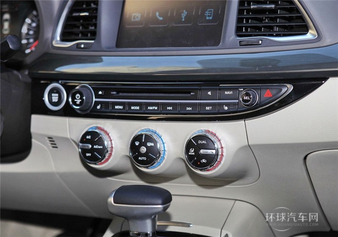 2015款 1.6T 手動(dòng)風(fēng)尚型