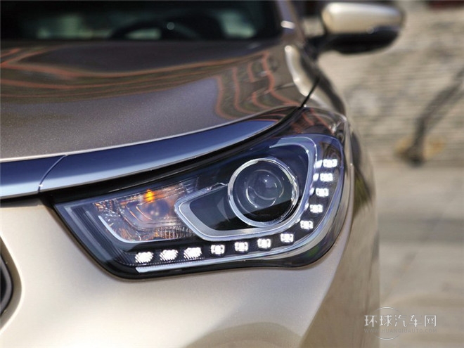 2015款 1.6T 手動風尚型