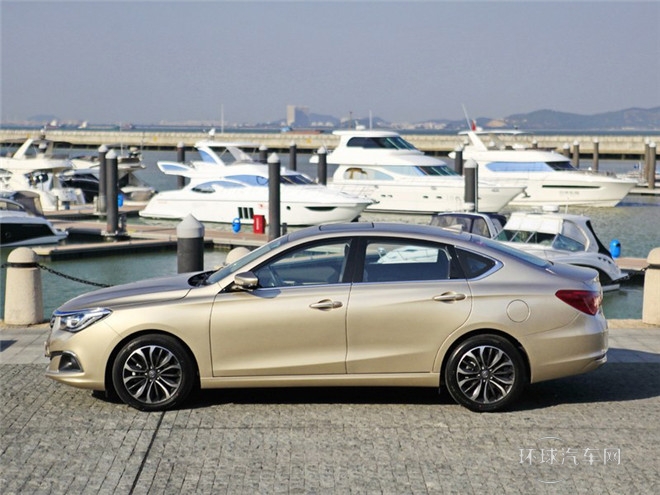 2015款 1.6T 手動風尚型