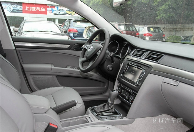 2015款 1.8TSI 手動紳仕版