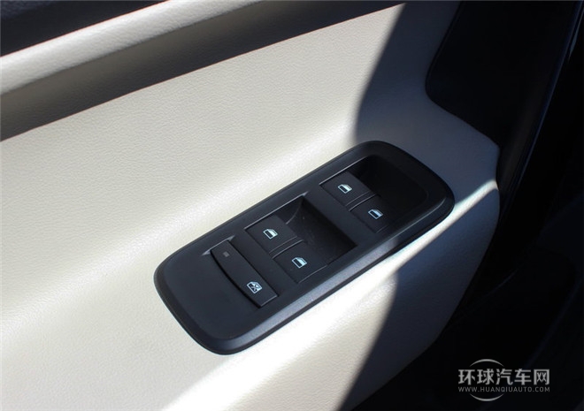 2015款 2.0TGI TST豪華版