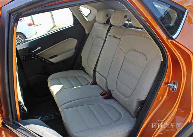 2015款 2.0TGI TST豪華版