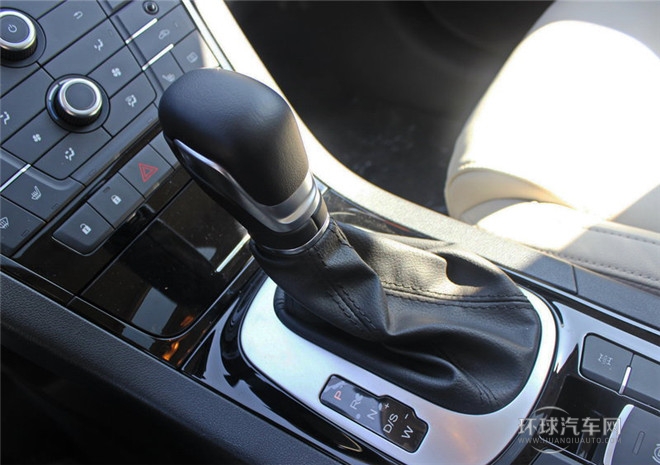 2015款 2.0TGI TST豪華版