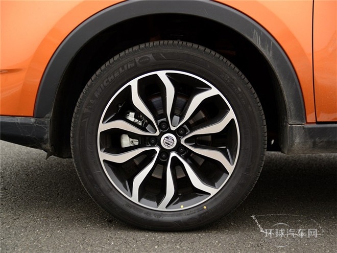 2015款 2.0TGI TST豪華版