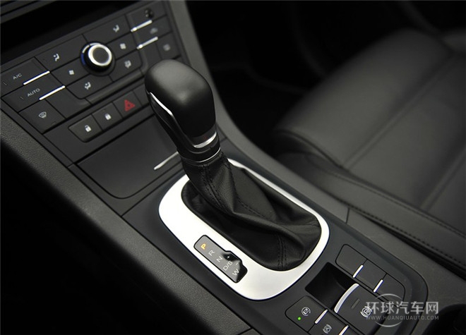 2015款 2.0TGI TST豪華版