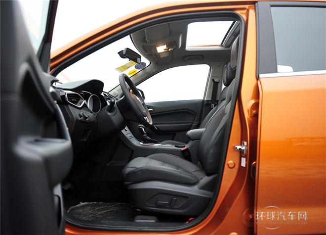 2015款 2.0TGI TST豪華版