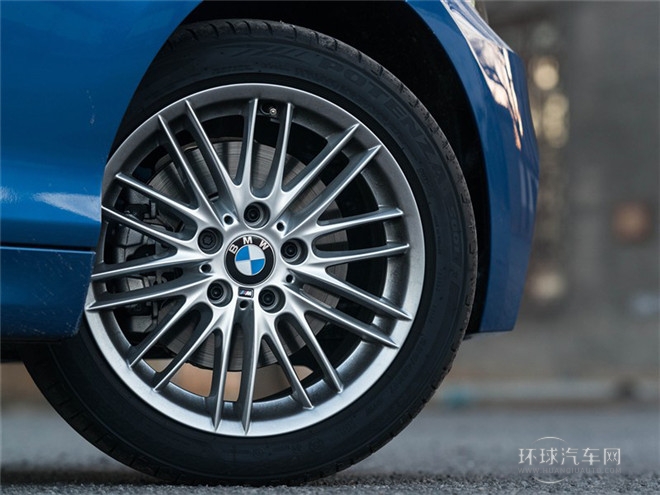 2015款 220i 敞篷轎跑車 領(lǐng)先型