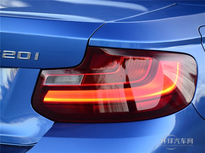 2015款 220i 敞篷轎跑車 領先型