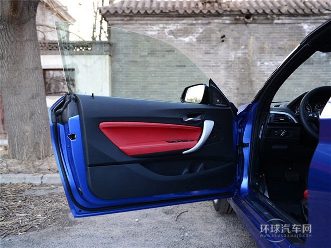 2015款 220i 敞篷轎跑車 M運動型