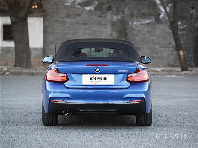 2015款 220i 敞篷轎跑車 M運動型