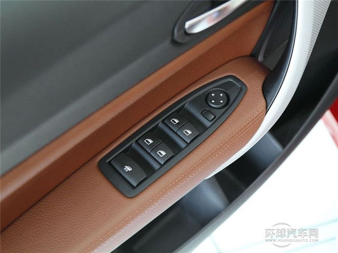 2015款 218i 敞篷轎跑車