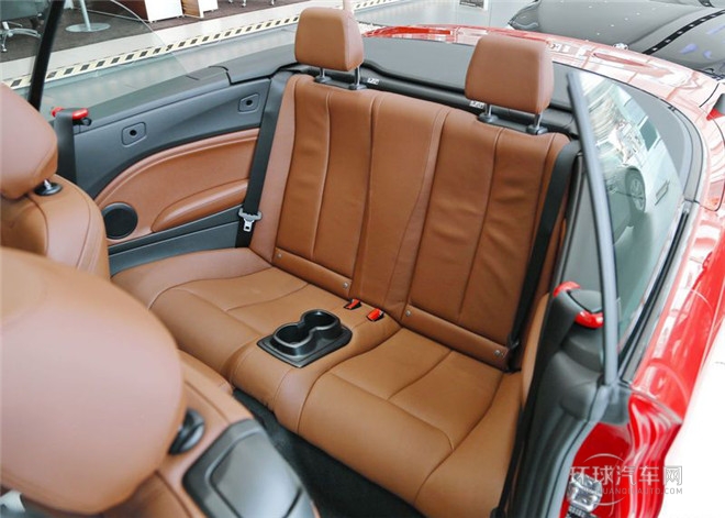 2015款 218i 敞篷轎跑車