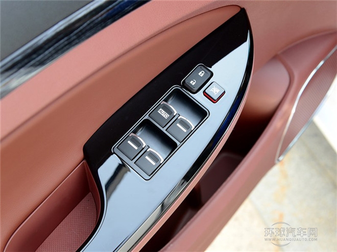 2015款 1.5L 手動豪華型