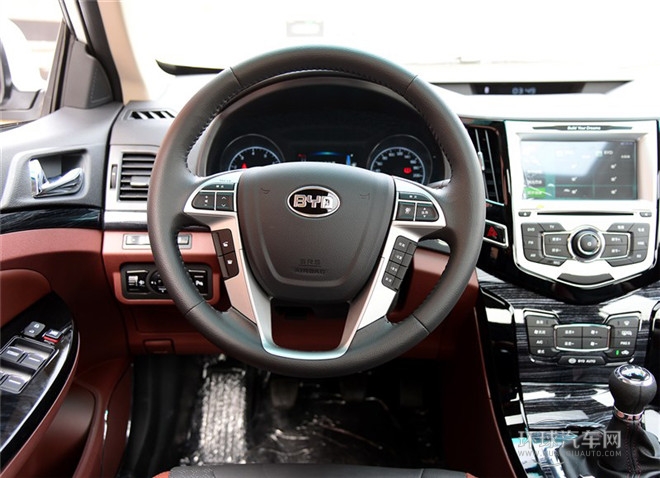 2015款 1.5L 手動豪華型