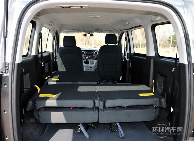 2015款 1.6L 豪華型