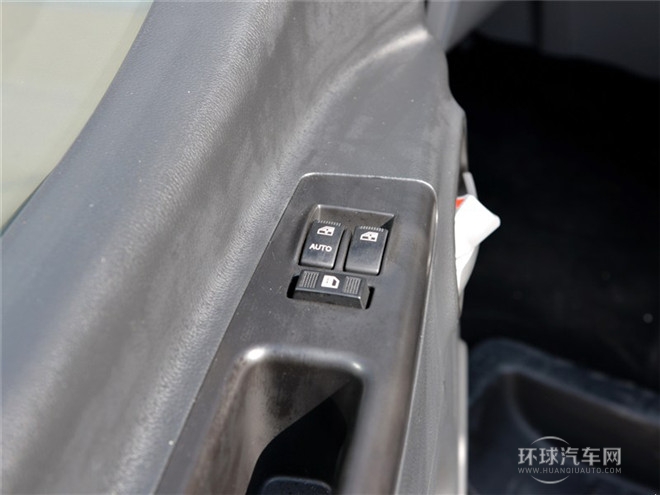 2015款 1.6L 豪華智能型