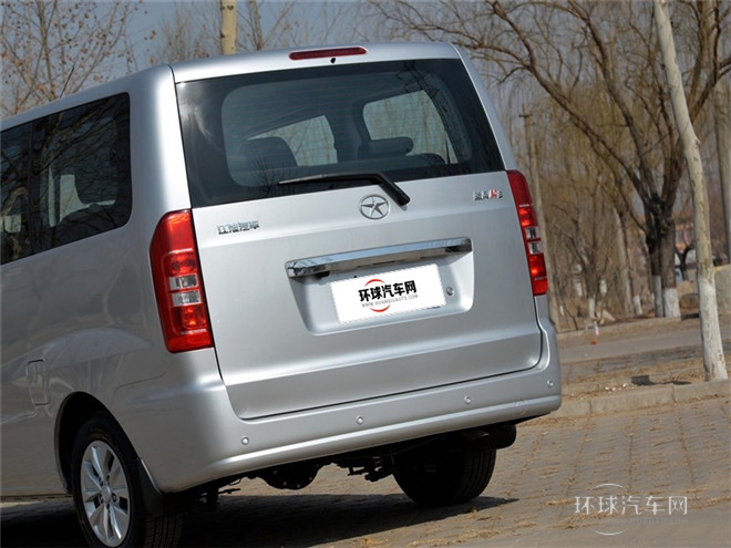 2015款 1.6L 豪華智能型