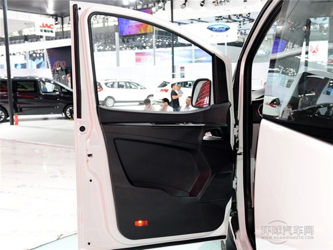 2015款 2.0L 豪華智能型