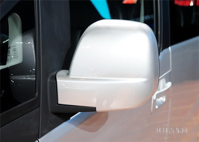 2015款 2.0L 豪華智能型