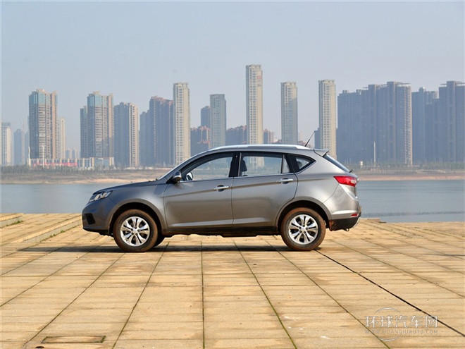 2015款 1.5T 手動創(chuàng)領(lǐng)版