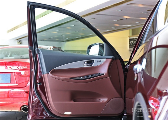 2015款 2.5L 舒適版