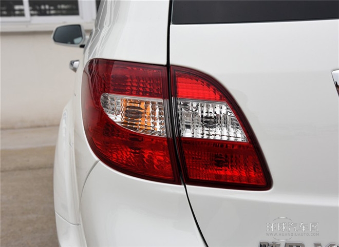 2015款 探索版 2.0T 柴油4X2超豪華型