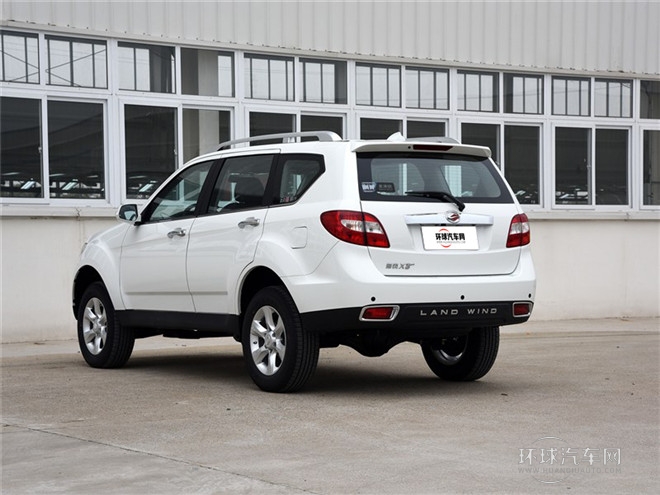 2015款 探索版 2.0T 柴油4X2超豪華型