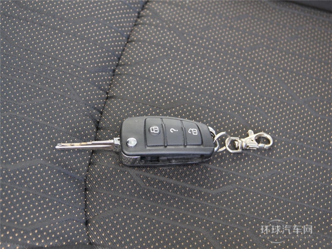 2015款 探索版 2.0T 柴油4X2豪華型