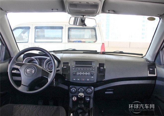 2015款 探索版 2.0T 柴油4X2豪華型